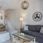 Evais Boutique & Luxury *