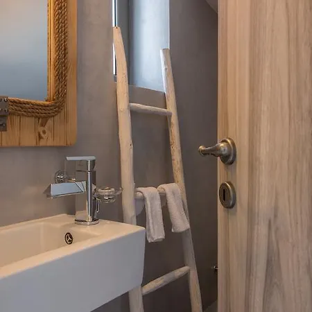 Evais Boutique Houses&luxury *